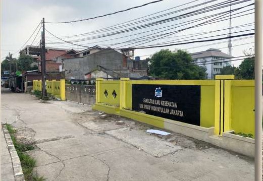 Pagar, Jalan Masuk, dan Area Parkir: Kesan Pertama Sebelum Tamu Sampai ke Lobi Kantor