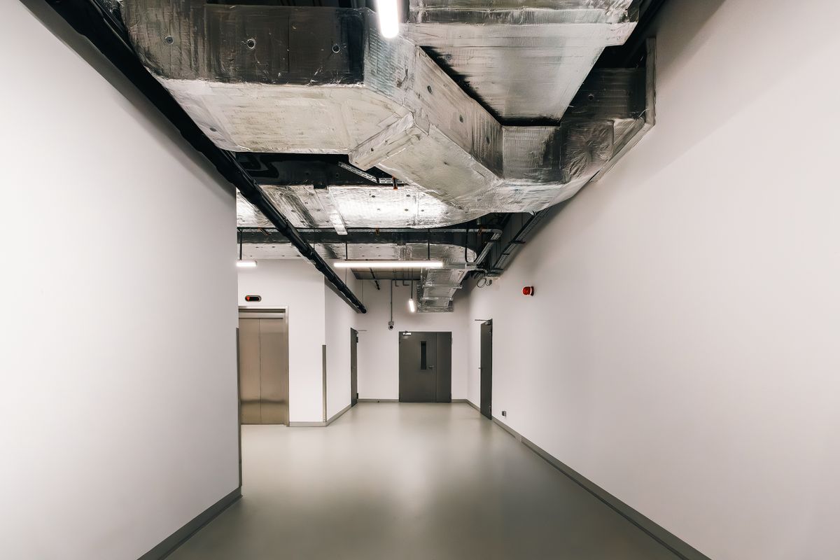Kualitas Udara dan Sirkulasi yang Sering Terlupakan dalam Desain Interior Kantor